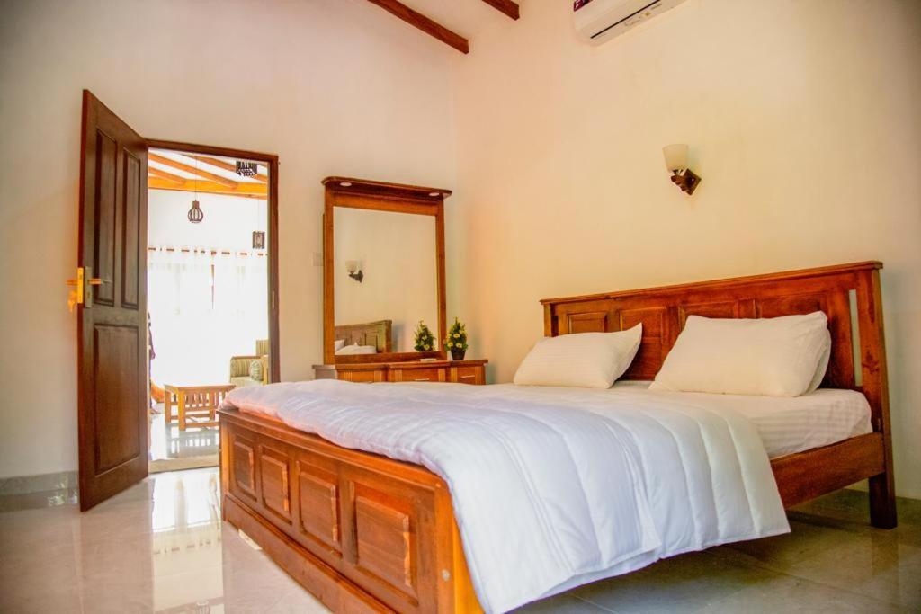 Healand Holiday Bungalow And Restaurant Денияя Екстериор снимка